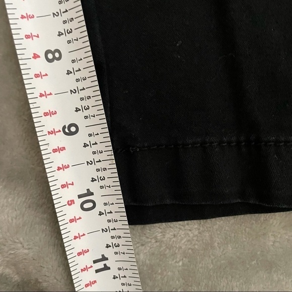 Arizona Jeans Husky Fit Flat Front Black Shorts Size 20 - Picture 7 of 7